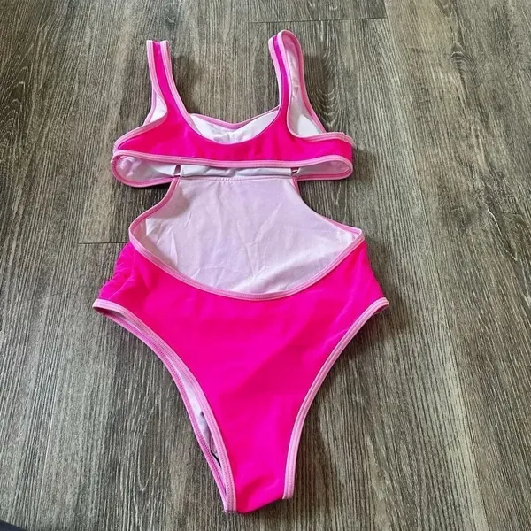 Shein pink one peice cut out bathing suit - Image 8