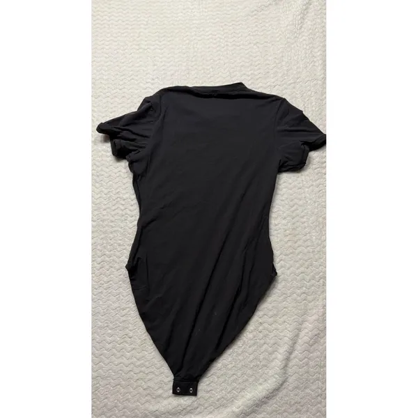 SKIMS Essential Short Sleeve Crew Neck Bodysuit Onyx Black Size L RN 158973 - Image 3