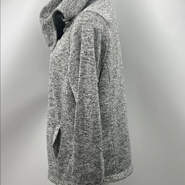 Columbia Women's Gray Button-Up Hoodie - Image 6