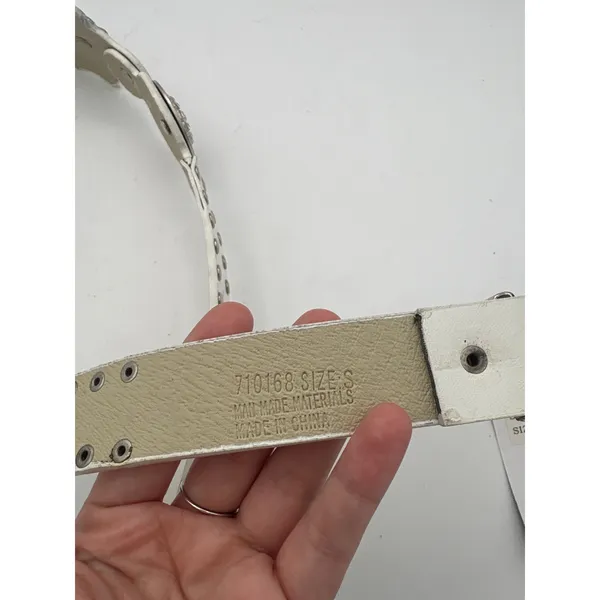 Women’s MontanaCo White Leather Bedazzled Western Belt - Image 5