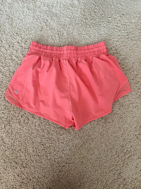 Lululemon Hotty Hot 2.5" Shorts - Image 2