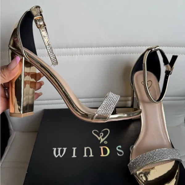 Windsor Gold Rhinestone Block Heel Sandals Size 6.5 NWT Glam Ankle Strap Heels - Image 2