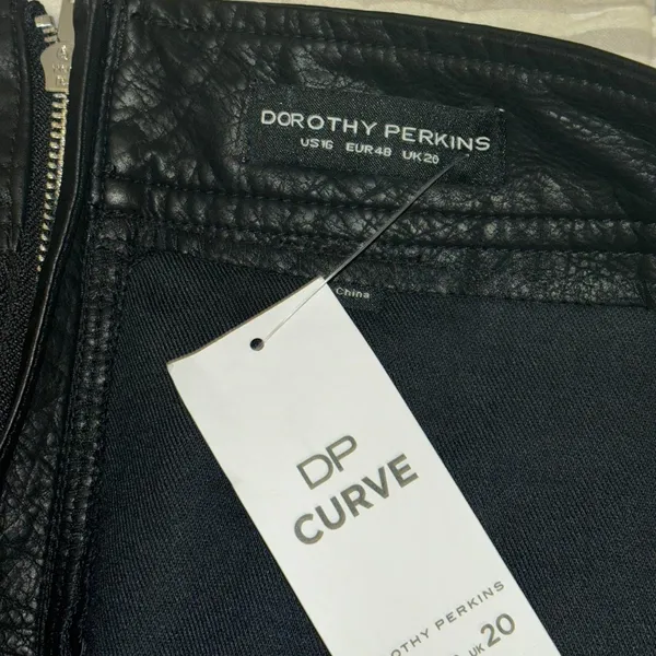 Dorothy Perkins Faux leather skirt - Image 2