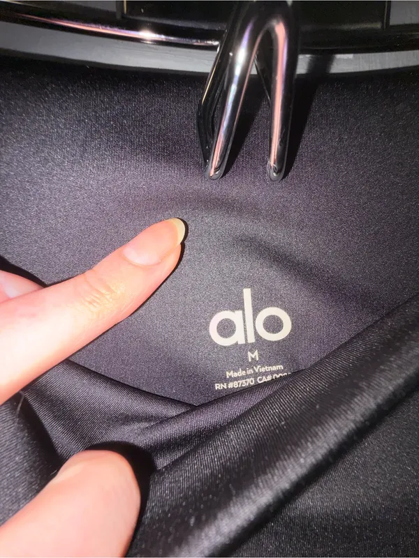 Alo Yoga High -Waist Black Flared Leg Snap up pants - Image 5