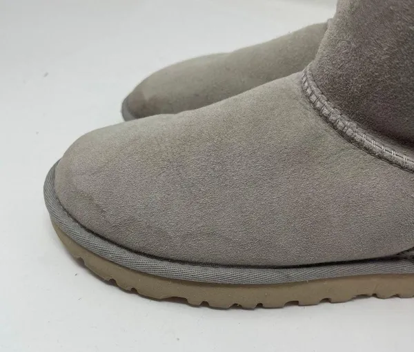 Ugg classic mini boots in grey campfire sz 5 - Image 4