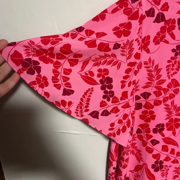 Ann Taylor Pink and Red Patterned Blouse - Image 4