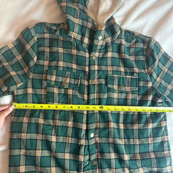 Green Plaid Flannel Sherpa Lined Shacket Hoodie - Image 7