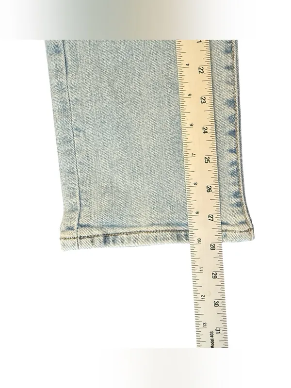 Levi’s NWT Wedgie Straight Jeans Women’s 25x28 Light Wash High Rise Denim - Image 13