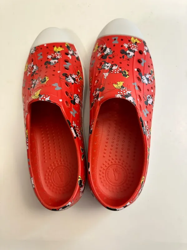 2021 Disney Parks X Native Minnie Mouse Red Slip On Slides Shoes Jefferson Sz 10 - Image 5