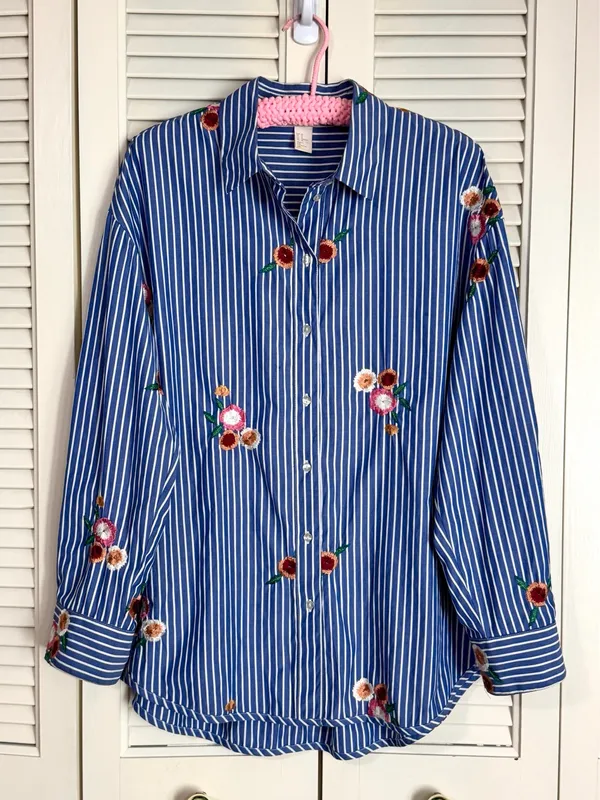 H&M embroidered poplin button down shirt - size 12  - Image 2
