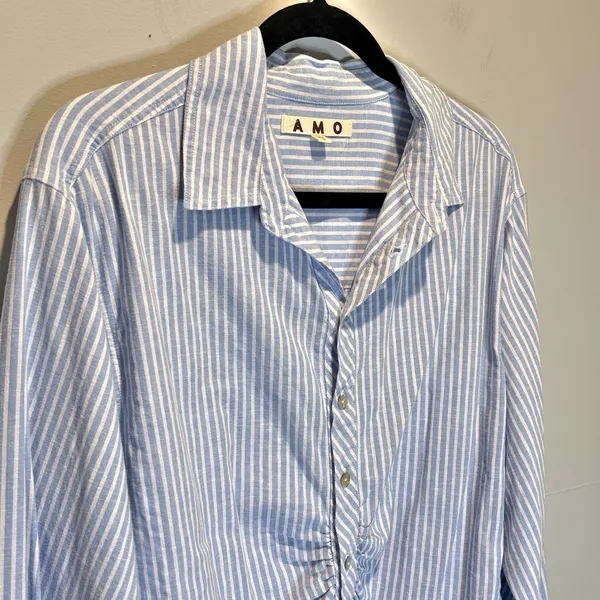 AMO Striped Linen Blend Cropped Long Sleeve Button Down Shirt - size Small - Image 2