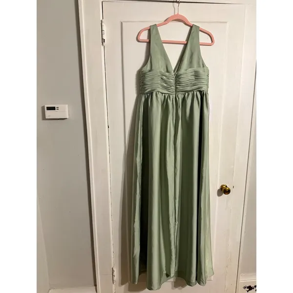 Azazie Sage‎ Green Satin V-Neck Ruched Bodice Formal Bridesmaid Gown Dress A14 - Image 2