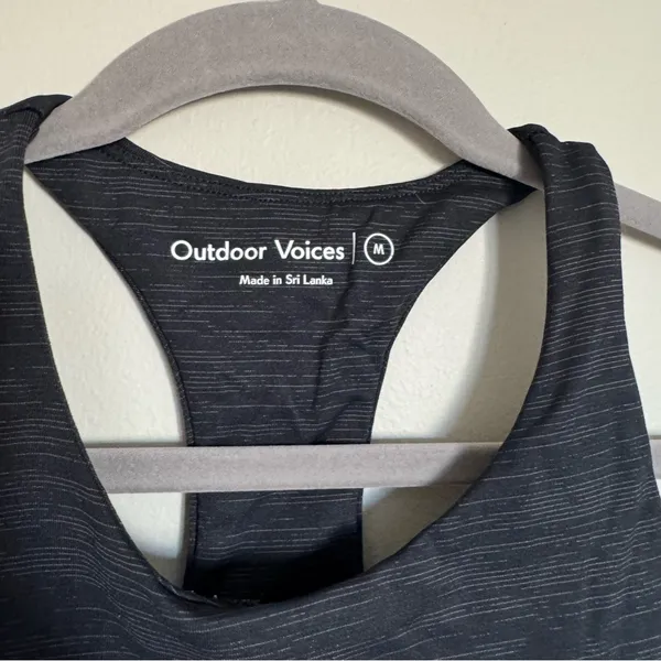 Outdoor Voices Move Free Crop Top Yoga Sports Bra Pilates Women's Size M Black - Image 2