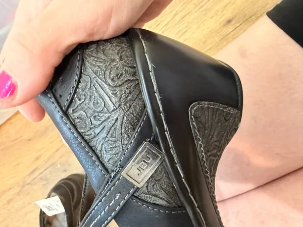 Women’s size 6 Vintage Mary Jane’s - Image 6