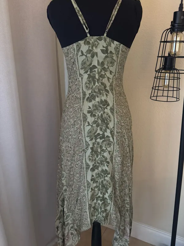 Reformation Green Floral Midi Dress Handkerchief Hem Button Front Size 2 - Image 6