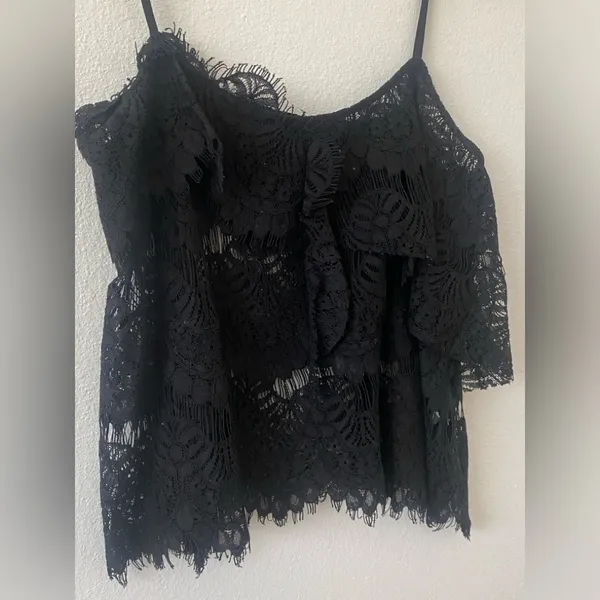 The Kooples Sport Flower Relief Lace Cami Y2K Cropped Tank Floral Detail - Image 7