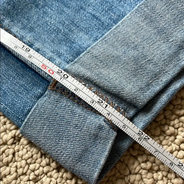 Indigo Rein Distressed Ankle Jeans in Blue - Image 6