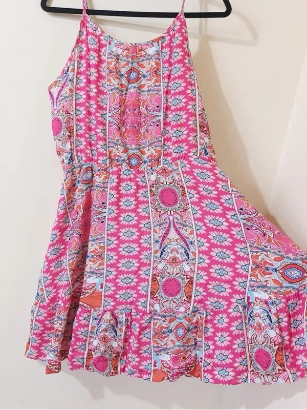 Boho Pink Paisley Tiered Mini Dress // Vibrant Summer Solstice Vibe M - Image 6