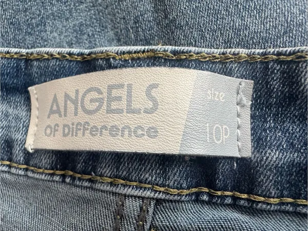 Angels Blue Medium Wash Flare Jeans Womens Size 10P Petites Denim - Image 5