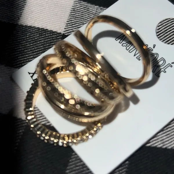 Two sets of stackable goldtone rings size 9 Gold - Image 3