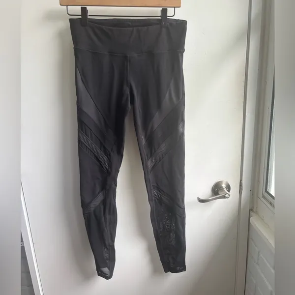 Alo Black Mesh Medium‎ Leggings medium athleisure workout yoga travel layered - Image 2