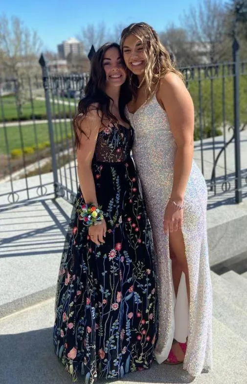 Dillard's Prom Dress - Image 3