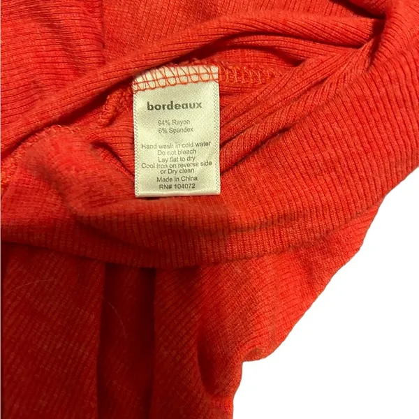 Bordeaux red long sleeve ribbed shirt size small - Image 4