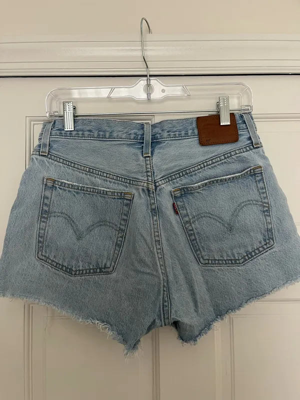 Levi’s 501 High-Rise Cut-Off Denim Shorts - Image 2