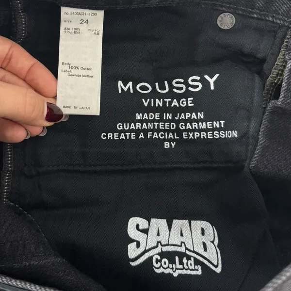 Moussy Vintage Vellflower Tapered Jeans Black‎ - Image 6
