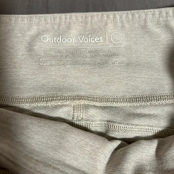 Outdoor Voices 7/8 Leggings Size L - Image 2