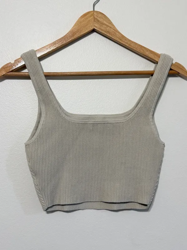 Aritzia Babaton Sculpt Knit Squareneck Cropped Tank Size Small Taupe - Image 5
