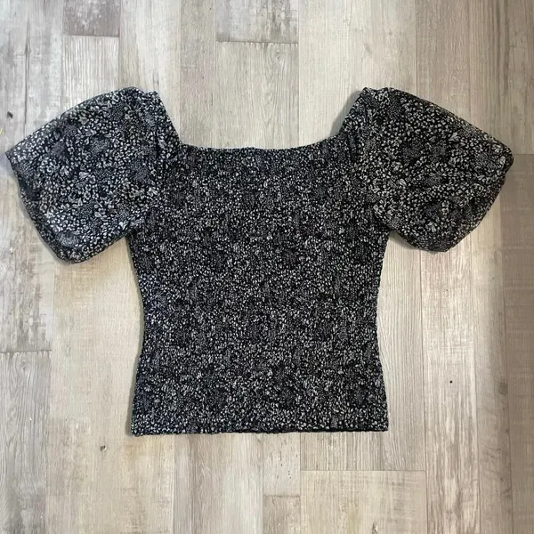 Anthropologie Aurelia Smocked Top size Medium - Image 11