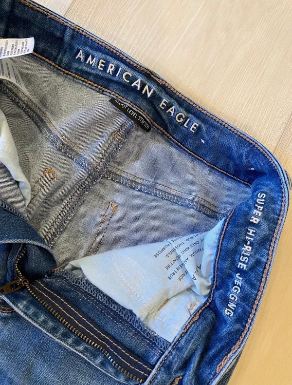 American Eagle super high rise jegging size 2 - Image 5