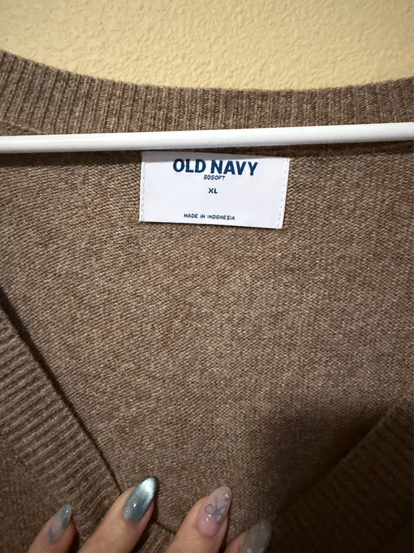 Old Navy SoSoft V-Neck Sweater - Image 2