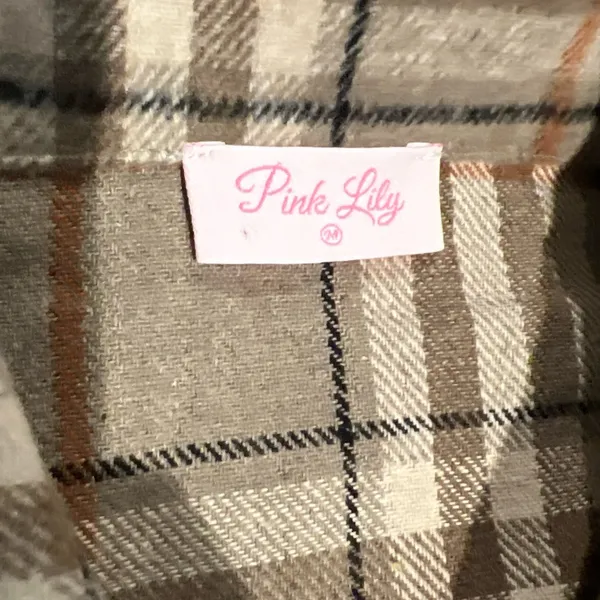 Pink Lily Checkered Plaid Shirt Jacket size Medium oversized Button Up Pockets - Image 2
