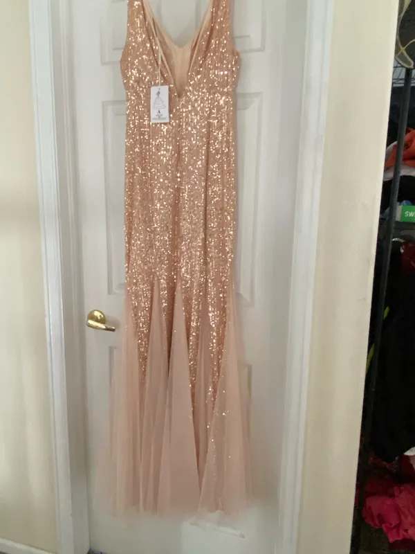 Macy's NWT Gold Evening Gown!! Stunning Small - Image 12
