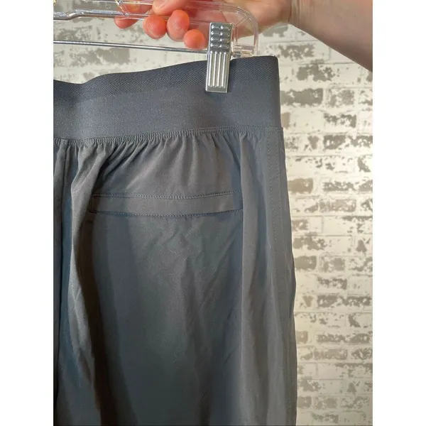 Athleta | women black straight leg 8p pants zipper ankle - Image 5