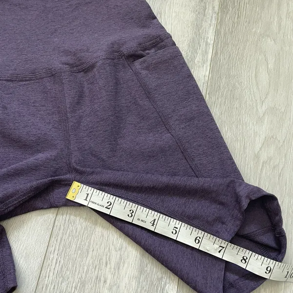 Beyond Yoga Shorts pockets 7" workout womens Purple (small) activewear outdoor - Image 5