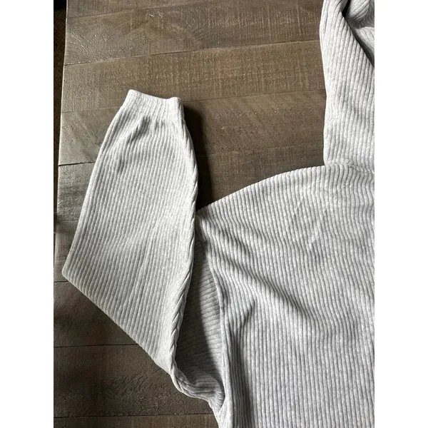 Aerie Women's Gray Ribbed Knit Oversized Cropped‎ Pullover Hoodie Size Large - Image 8