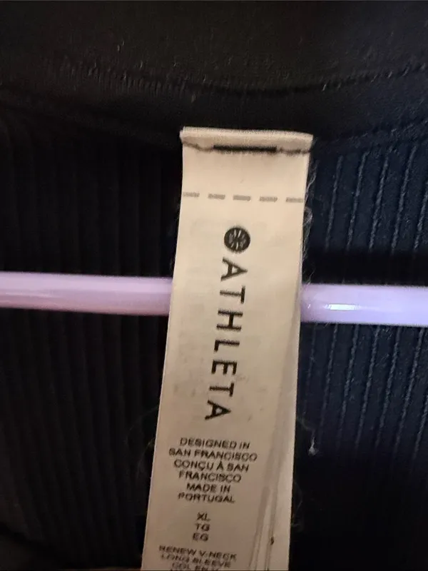 Athleta Renew Seamless V-Neck Long Sleeve Top‎ Black Size XL - Image 5