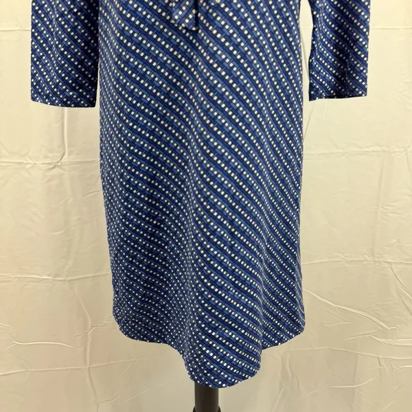 J. McLaughlin Catalina Jaclyn Dress M 3/4 Sleeve Ruffle Neck Tie Blue Stretch - Image 4