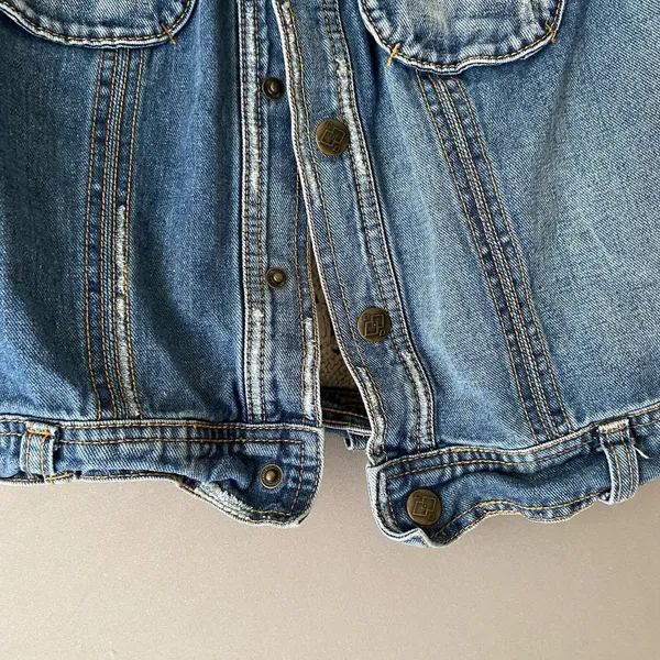 Free People XS Blue Denim Vest Crochet Boho Cowgirl‎ Country Jacket - Image 3