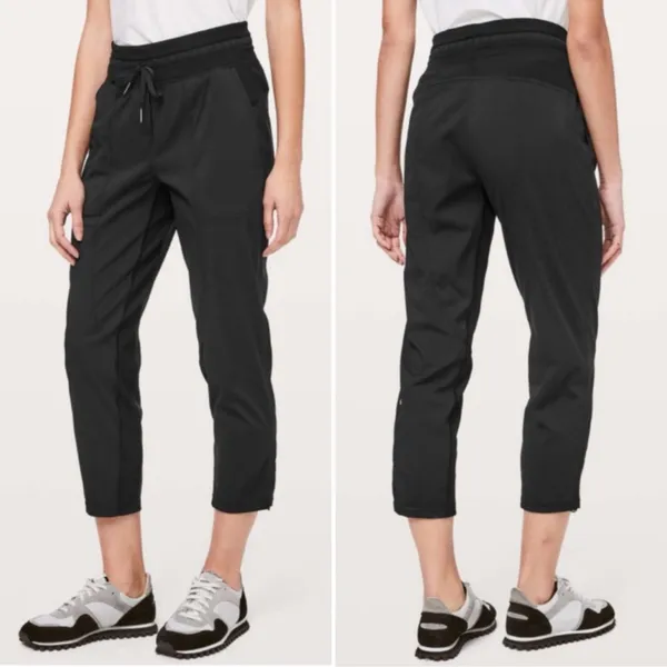 Lululemon‎ Dance Studio Crop 25" Cinchable Hem Mid-Rise Pants in Black Size 2 - Image 8