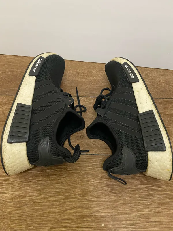 Adidas NMD_R1 Athletic Lace Up Running Training Shoe Mens Size 7 - Image 4