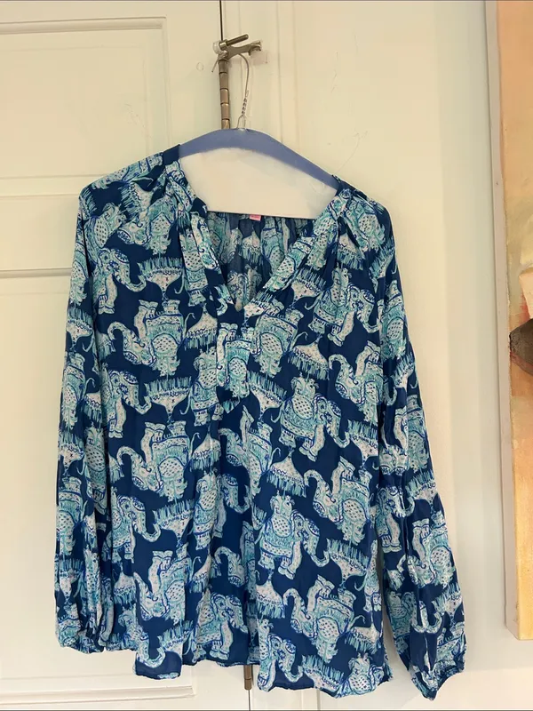 EUC Lilly Pulitzer Martinique Blouse "Joy Ride" Deep Indigo Elephants Small - Image 2