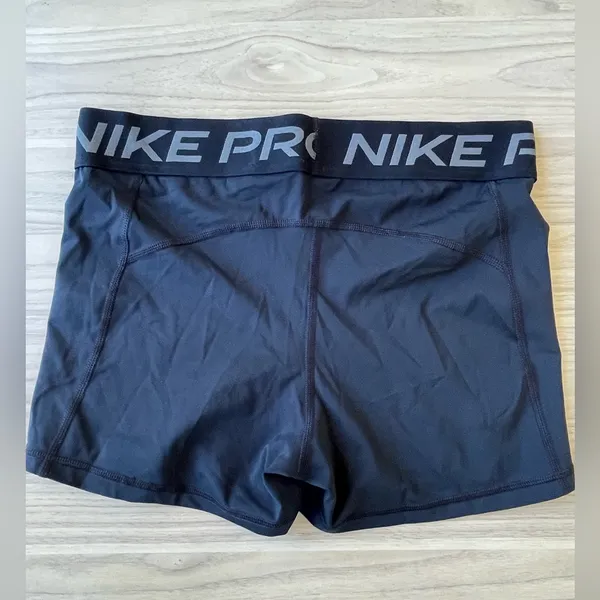 Nike Pro Women's Dark Gray Athletic Shorts - Image 2
