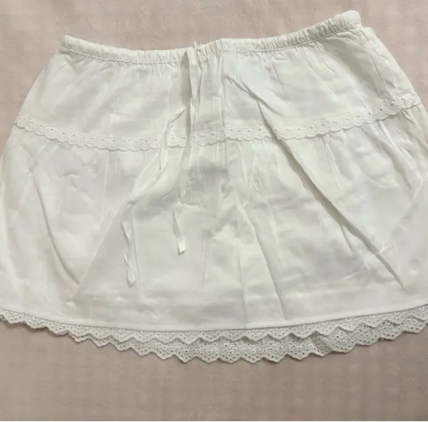 Reformation Valetta Skirt - Image 2