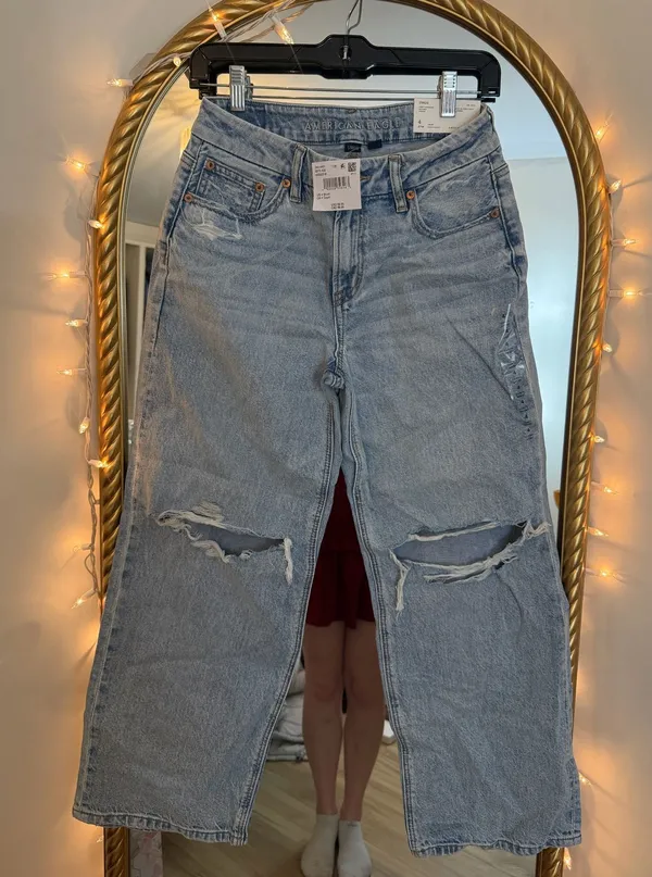 American Eagle Strigid Curvy Jeans - Image 4