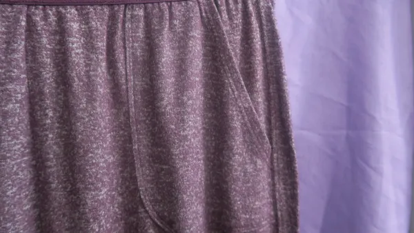 PINK Victoria's Secret loungewear sweat pants with pockets in purple size xs. - Image 5