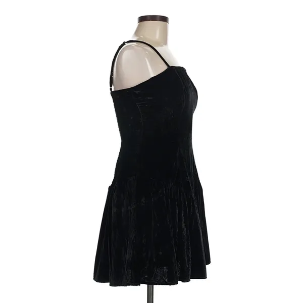 Maeve Drop-Waist Velvet Mini Dress Women Size M Black Goth Whimsigoth LBD - Image 3